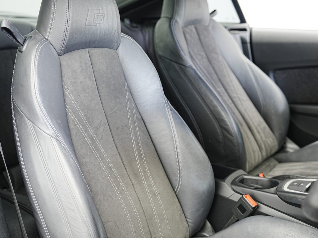 Audi シートイメージ画像(TT)